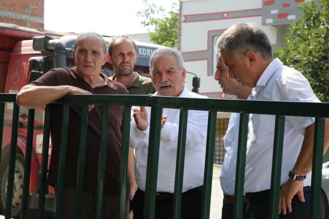 Başkan Demirtaş asfalt döktü