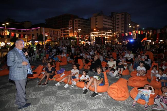 İlkadım Geleneksel Açık Hava Film Festivali başladı