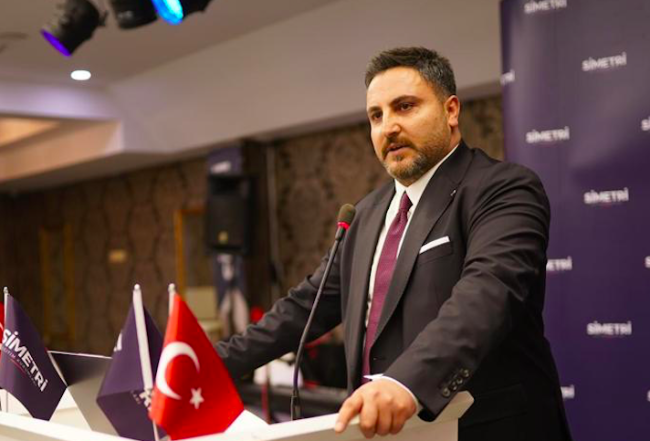 Simetri Eğitim Kurumları’ndan muhteşem gece: Gönüllerince eğlendiler