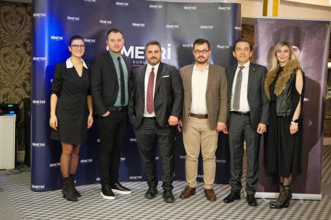 Simetri Eğitim Kurumları’ndan muhteşem gece: Gönüllerince eğlendiler