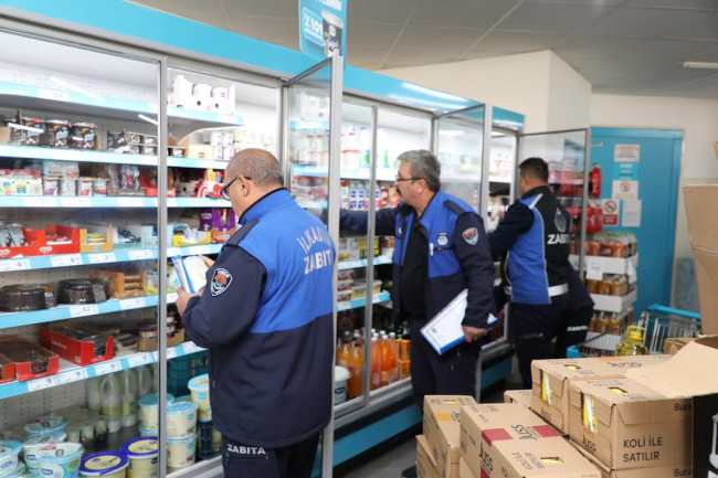 Kur fırsatçılarına geçit yok: Zabıtalar tek tek inceledi
