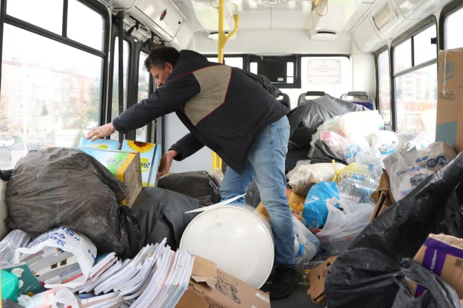 Atakum Belediyesi sıfır atıkla değer katıyor: 20 ton atık topladılar