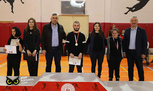 Topaloğlu: Sporun ve sporcunun yanında olmaya devam edeceğiz