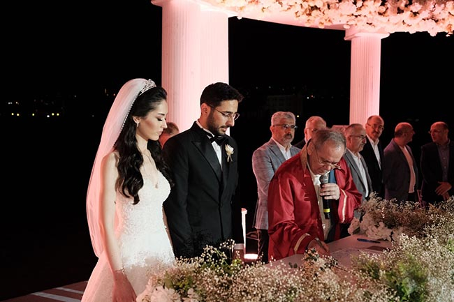 İmamoğulları ailesinin mutlu günü: Seda ve Engin mutluluğa yelken açtı