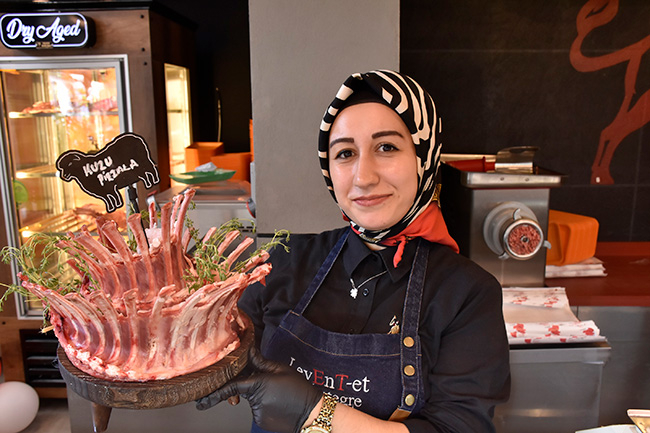 Levent Et Entegre’ye muhteşem açılış