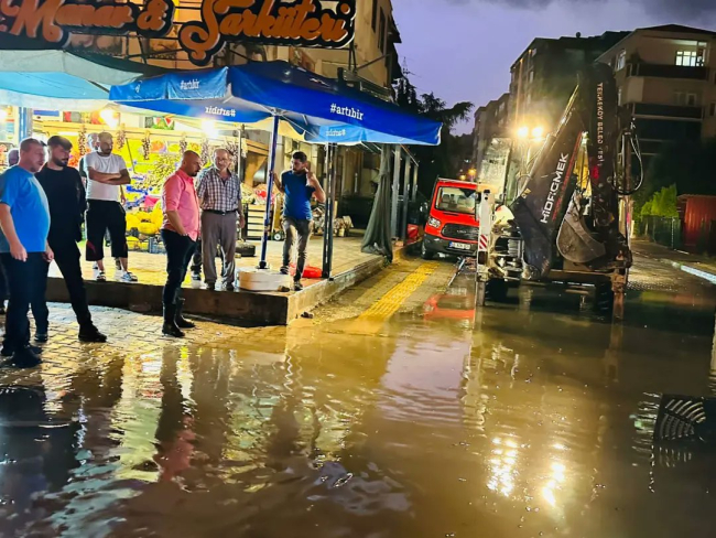 Samsun’da felaket dayanışması: Tekkeköy Belediyesi mesai kavramı gözetmiyor