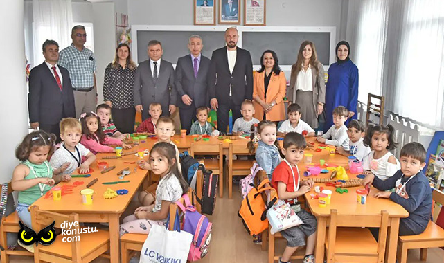 Eğitimin ilk günü duygulu anlar… Başkan Togar: Elimizden geleni yapmaya devam edeceğiz