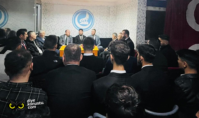 Ülkü Ocakları’ndan anlamlı program… Atatürk ve silah arkadaşları için kuran okuyup dua ettiler…