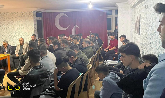 Ülkü Ocakları’ndan anlamlı program… Atatürk ve silah arkadaşları için kuran okuyup dua ettiler…