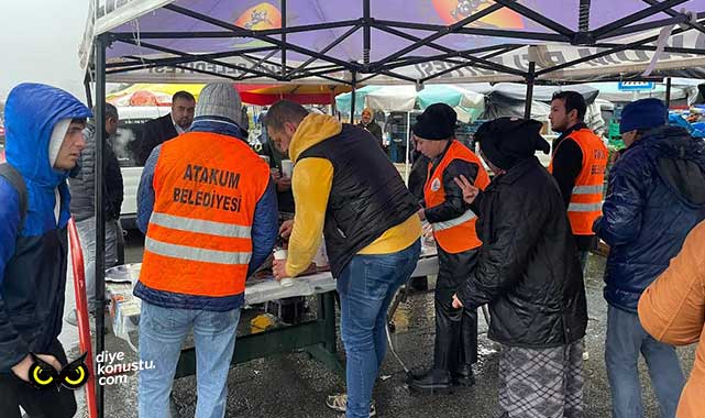 Atakum’da iç ısıtan ikram… Öğrenci ve esnaftan Başkan Deveci’ye teşekkür…