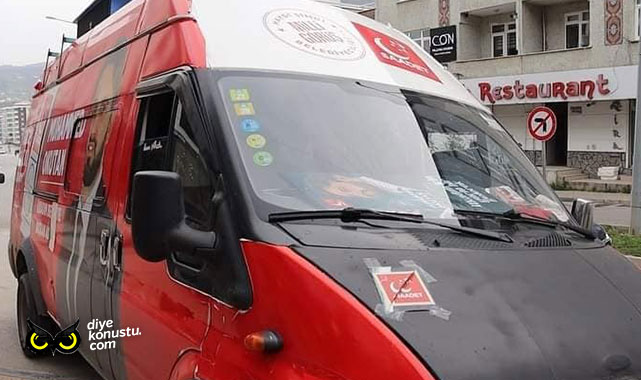 Samsun’da Saadet Partisi adayının aracına saldırı