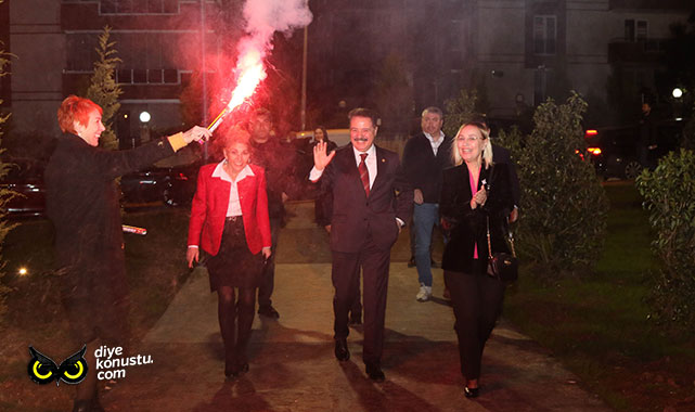 Ata Sahne Sanat Merkezi kapılarını açtı... Başkan Deveci'den Atakum'a iki büyük eser...