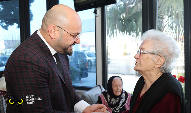 Türkel’den anlamlı ziyaret… Bayram öncesi ellerini öptü, hayır dualarını aldı…
