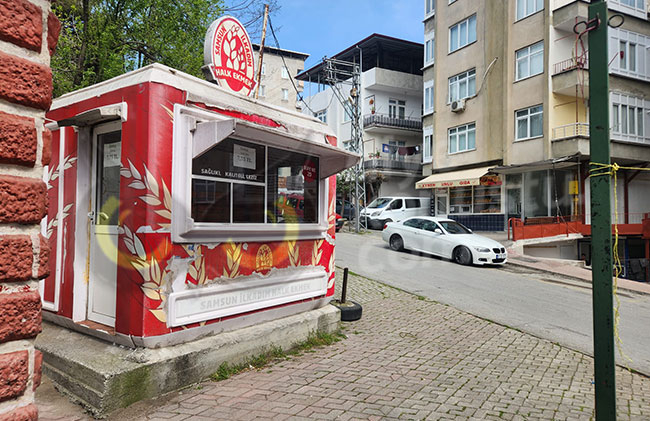 Fırında ekmek kavgası… Halk Ekmek büfesini tam karşısına diktiler…
