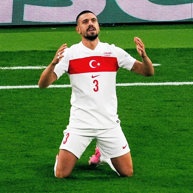 Çeyrek finaldeyiz… Türkiye’ye tarih yazıyor…