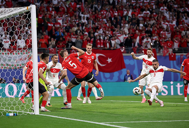 Çeyrek finaldeyiz… Türkiye’ye tarih yazıyor…
