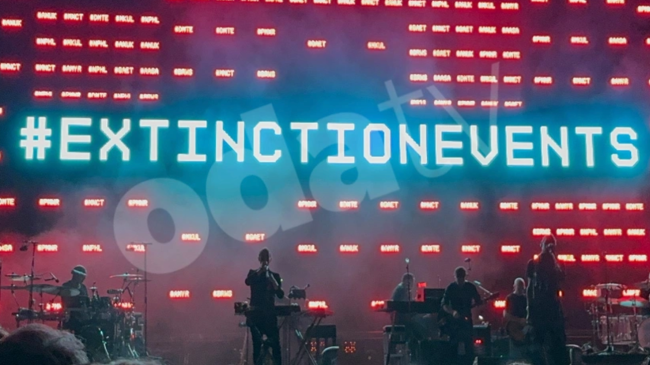 Massive Attack Türkiye’den seslendi… Tarihi konser…