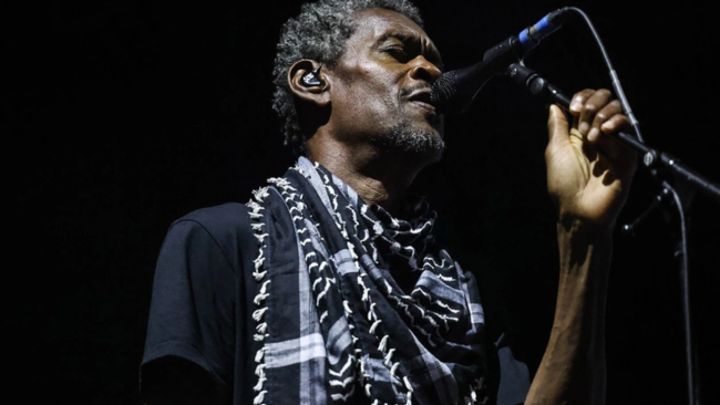 Massive Attack Türkiye’den seslendi… Tarihi konser…