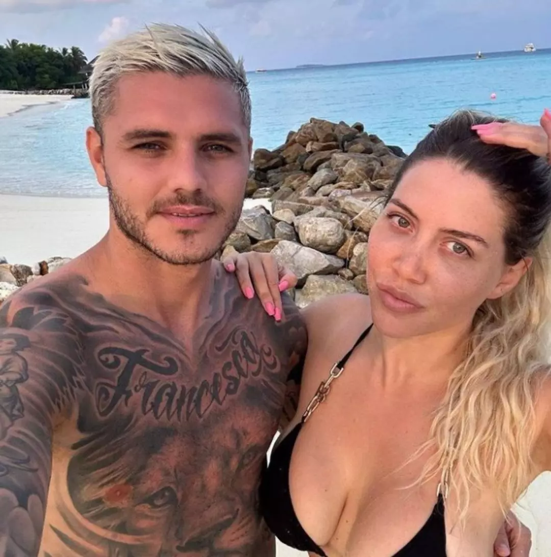 “DNA testi” iddiası! Wanda Nara yeni sevgilisiyle canlı yayın açıp öpüşmüştü