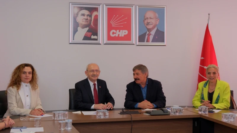 4 Haziran 2026 - Cumhuriyet Halk Partisi (CHP) Yüksek Disiplin Kurulu (YDK), parti genel merkezinde Kemal Kılıçdaroğlu tarafından toplandı.