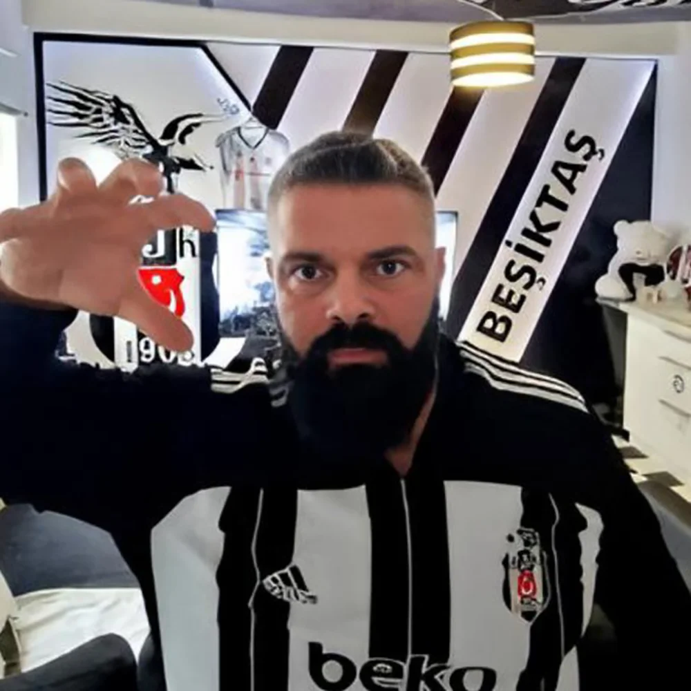 Udi Neco kimdir?