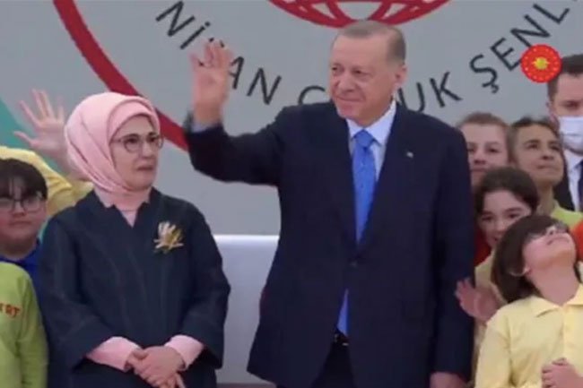 Erdoğan’dan çocuklara öğüt: Sakın ola kirlenmeyin