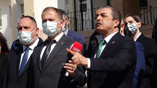 Samsun’daki o okulun müdüründe ne ararsan var!