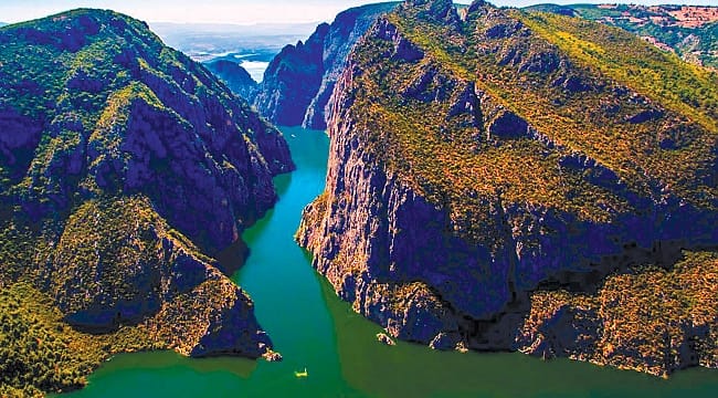Şahinkaya Kanyonu’na yüzer iskele yapacak