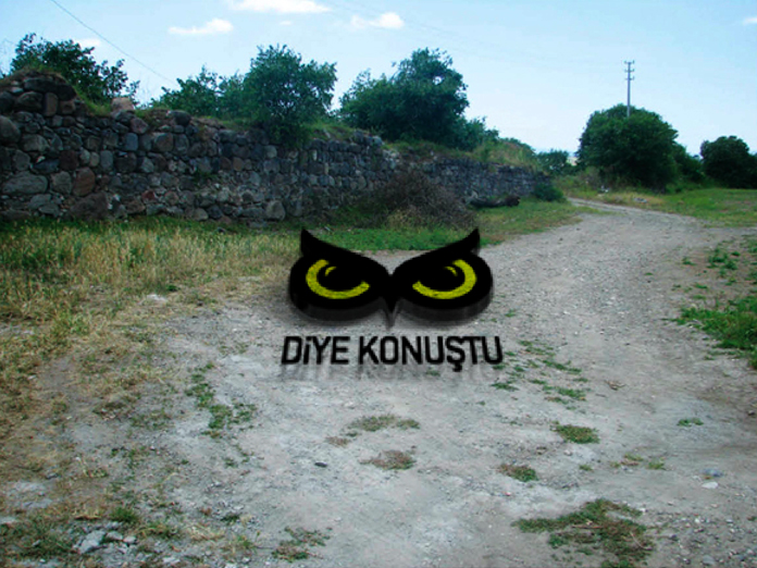 Cenevizliler’den kalma kalenin sur taşlarıyla ev yapmışlar.
