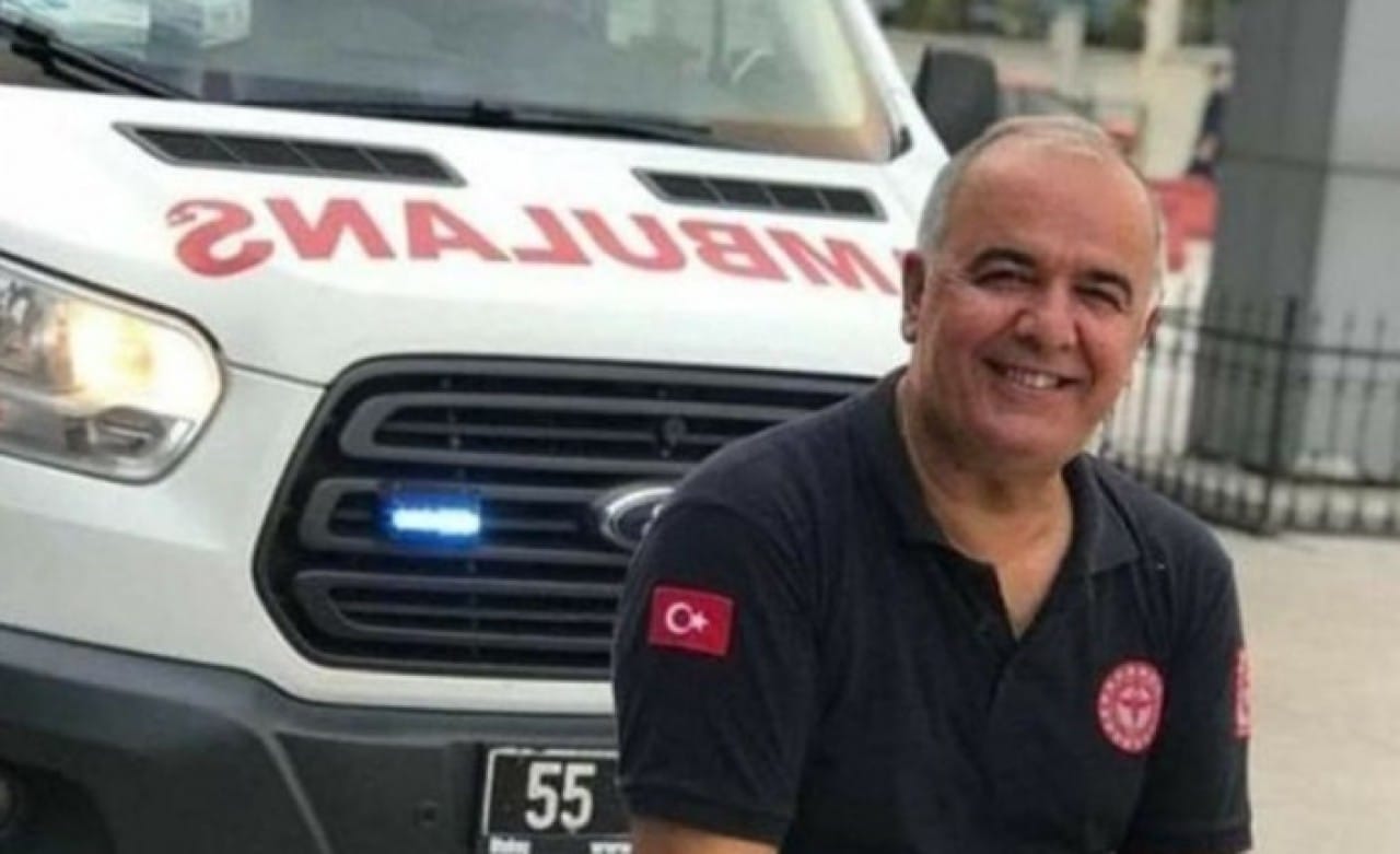 Koronavirüsten ölen ambulans şoförü toprağa verildi