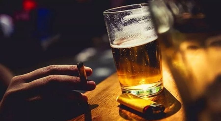 Sigara ve alkollü içkiye zam yolda