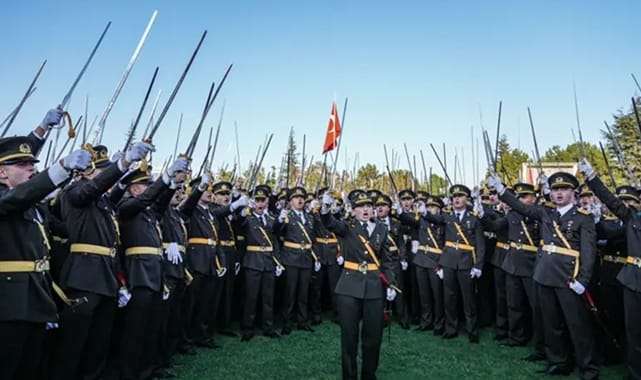 Teğmenlerin dosyası Yüksek Disiplin Kurulu’nda görüşülecek