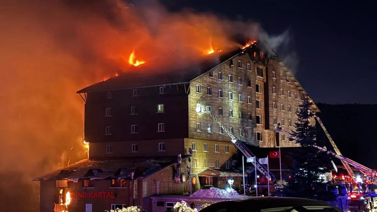 Sorumluluk kimde? Grand Kartal Otel yangınında herkes birbirini suçluyor
