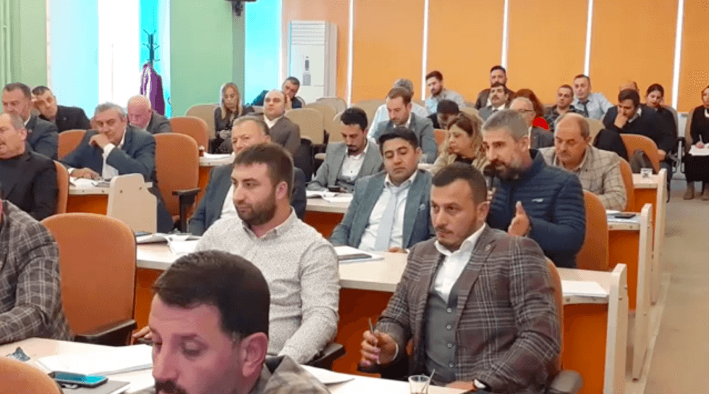 Atakum Belediye Meclisi’nde yeğen ve Osman Temiz gerginliği Atakum Belediye Meclisi’nde yeğen ve Osman Temiz gerginliği