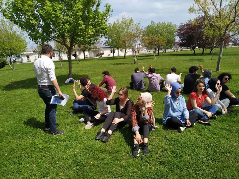 Iyiligin tedaviye donustugu dernek Mavi Tac11 1