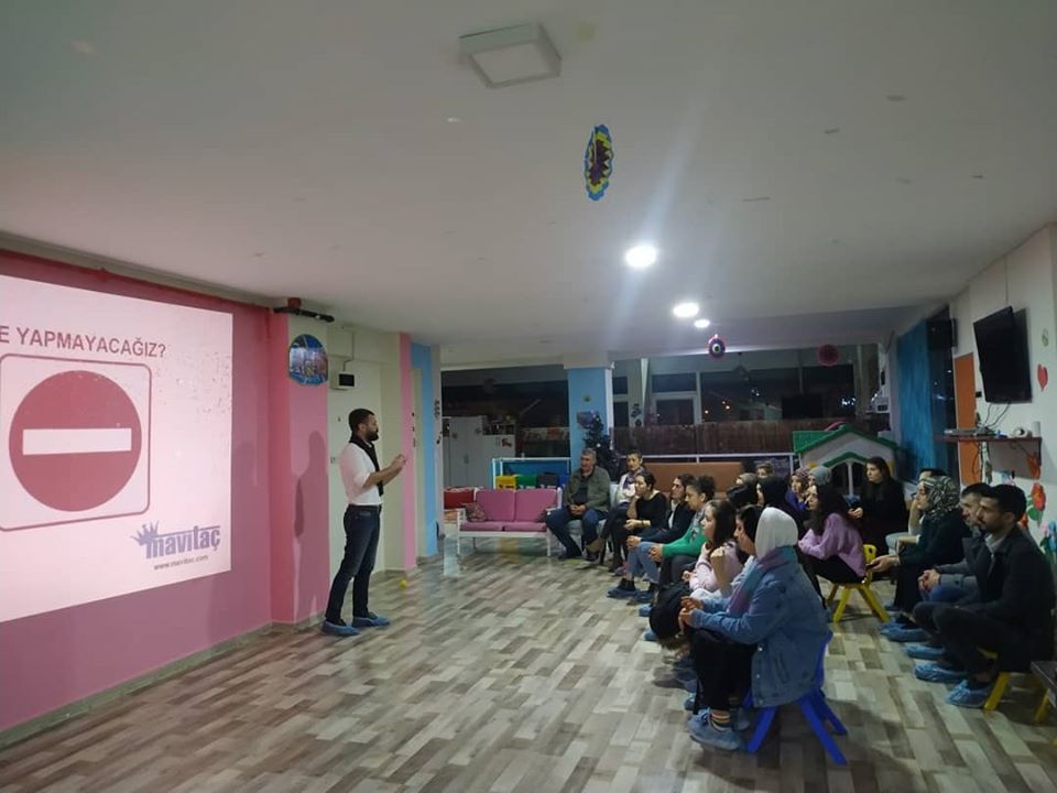 Iyiligin tedaviye donustugu dernek Mavi Tac5