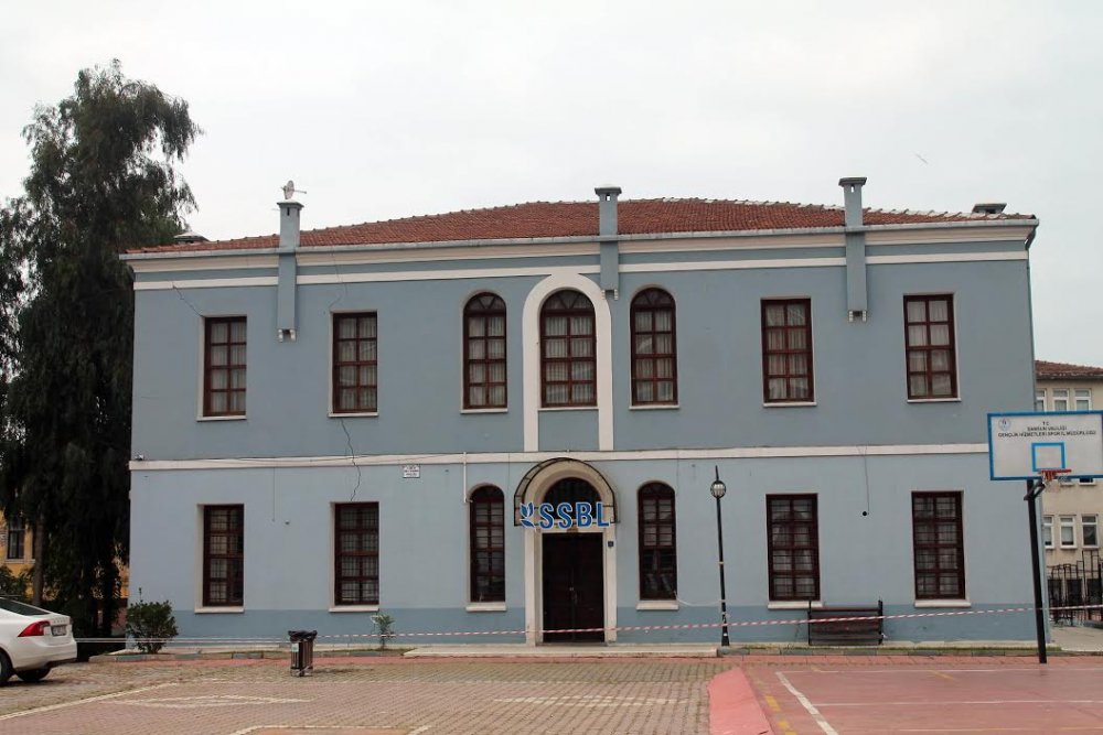 Samsunda 80 ogrenci tahliye edilmisti o okulda tamir basladi2