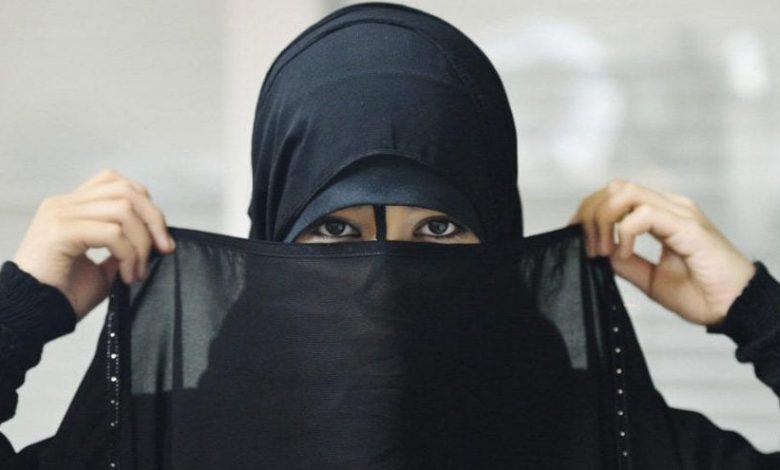 İsviçre’de peçe takmak yasaklandı