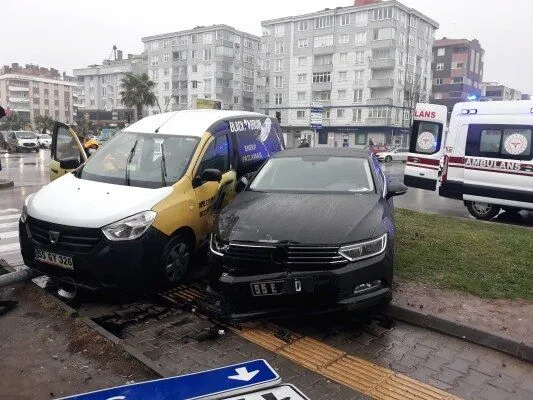 Necattin Demirtas trafik kazasi gecirdi