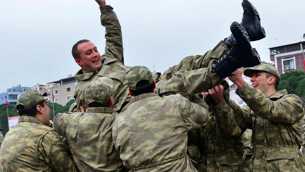 Asker Sevk Tarihleri Ertelendi E Devletten Ogrenilecek Jpg