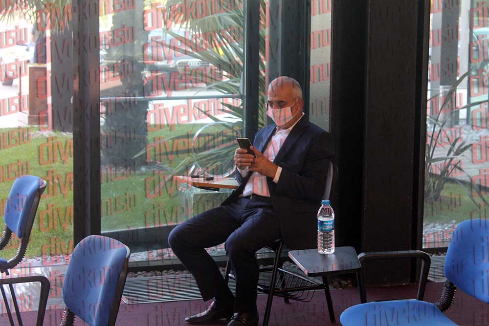 Ataturke Hakaret Etmisti Istenmeyen Adam Hasan Uzunlarin Bir Gorevi Daha Gitti Jpg