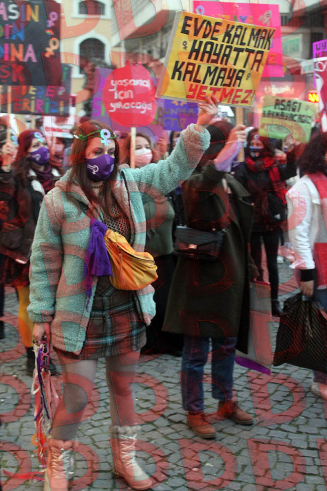 Samsunda Kadinlar Siddete Karsi Yurudu Jpg