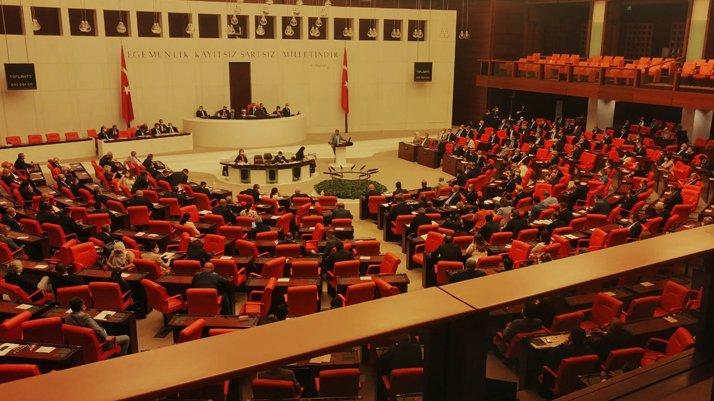Sansür Yasası’nın ilk iki maddesi Meclis’ten geçti