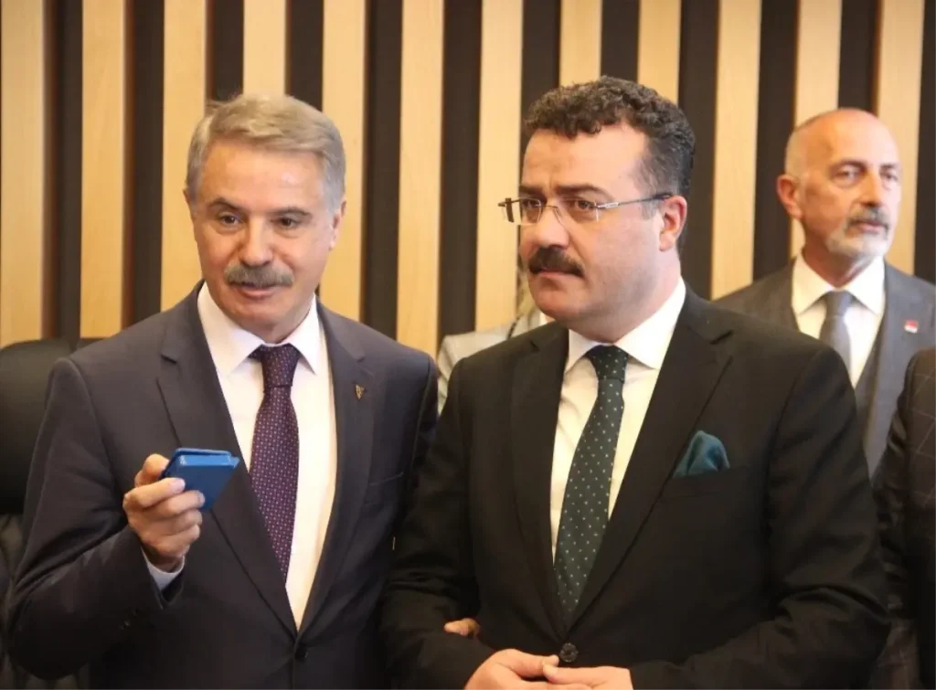 AK Parti 2019'daki hatayı yine yapacak mı? İşte Atakum'daki İshak Taşçı gerçekleri... 5 ishak tacci cemil deveci devir teslim