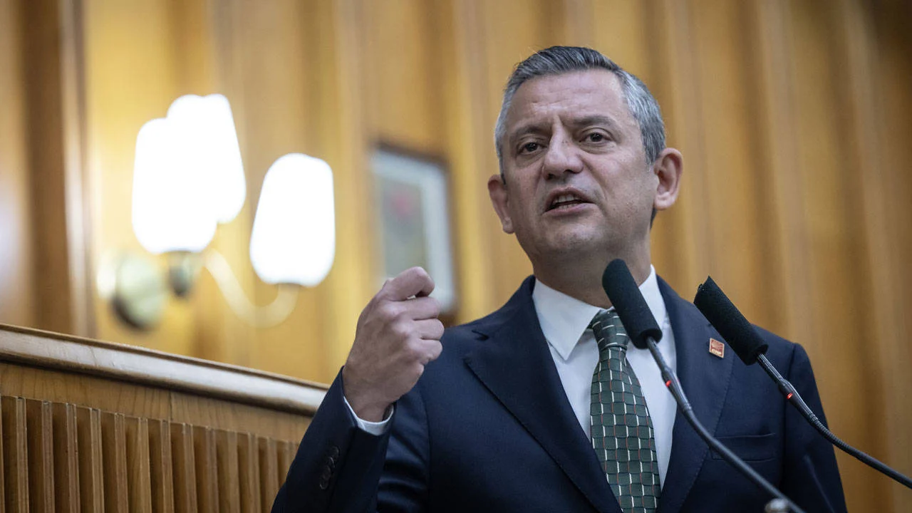 Ozgur Ozel Anayasa Degisikliginde Yokuz