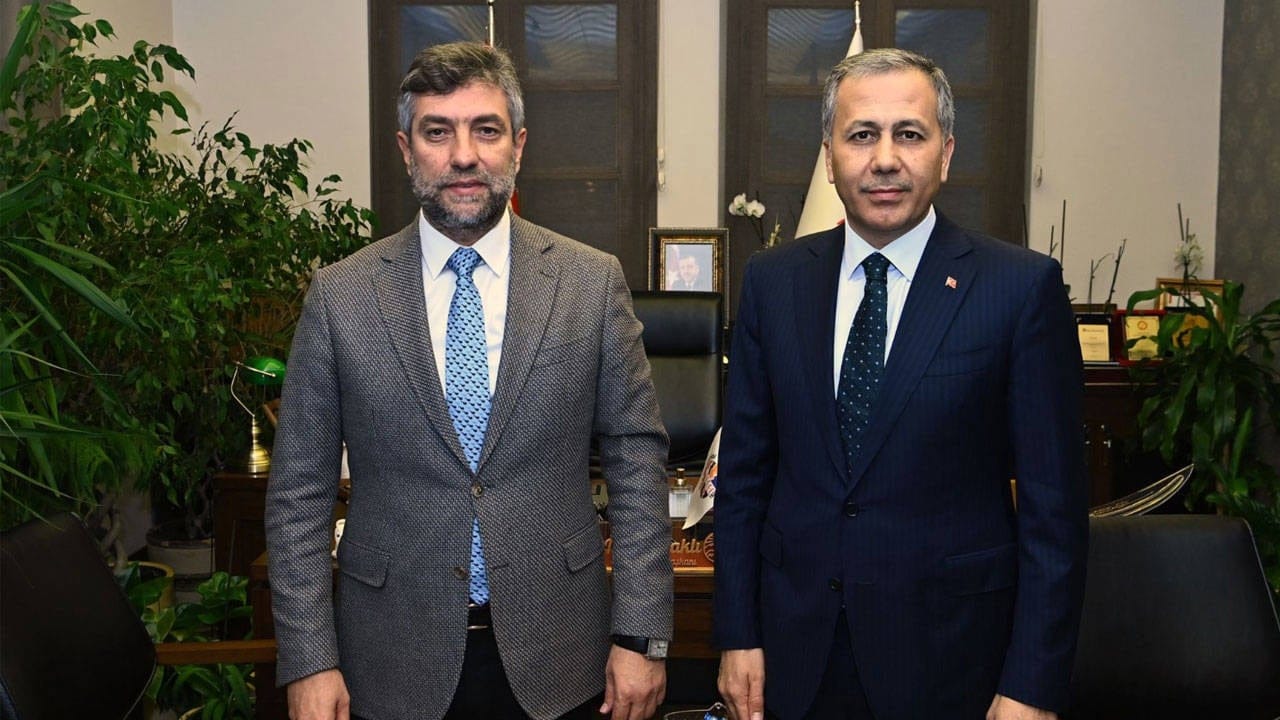 İçişleri Bakanı’ndan seçim kaybeden AKP’liye kıyak atama