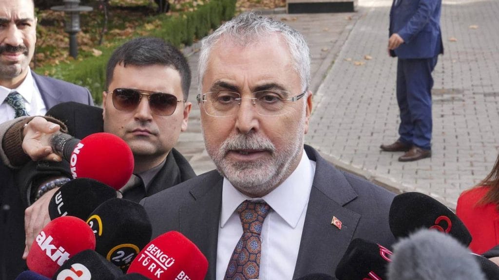 Vedat Isikhan Asgari Ucret 2024