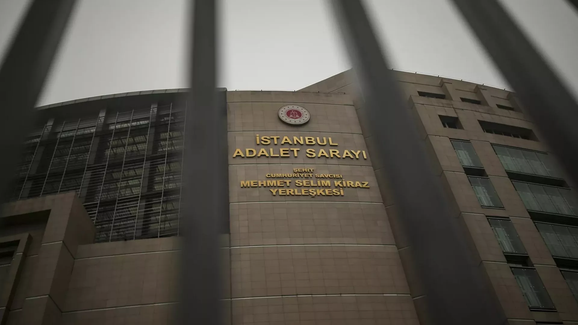 Belediyelere terör soruşturması: 10 kişi tutuklandı