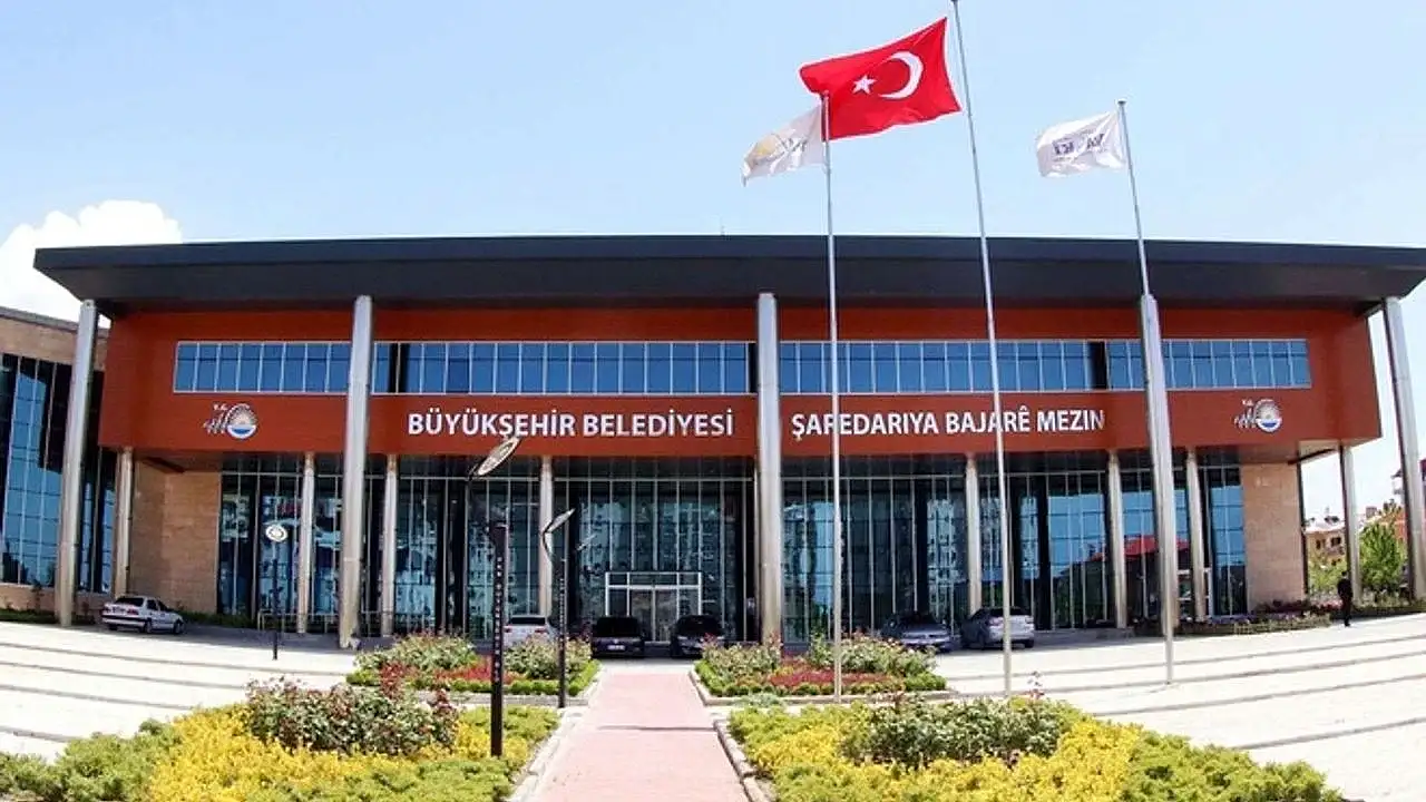 Van Büyükşehir Belediyesi’ne kayyum atandı
