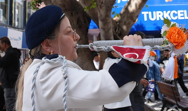 Atakum'un sesi oldular: Cumhuriyet Kadınları Bandosu o karnavalda!